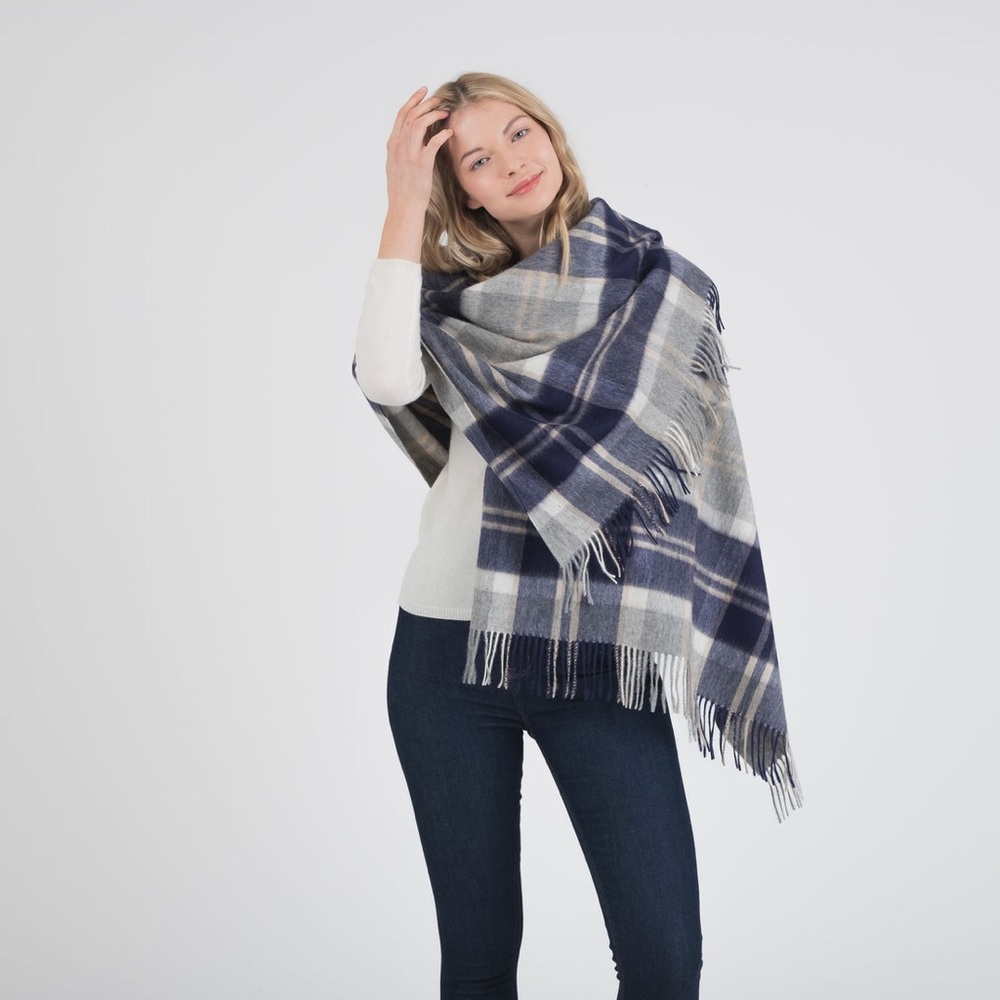 EDINBURGH 100% LAMBSWOOL TARTAN SCARF Size  27/72